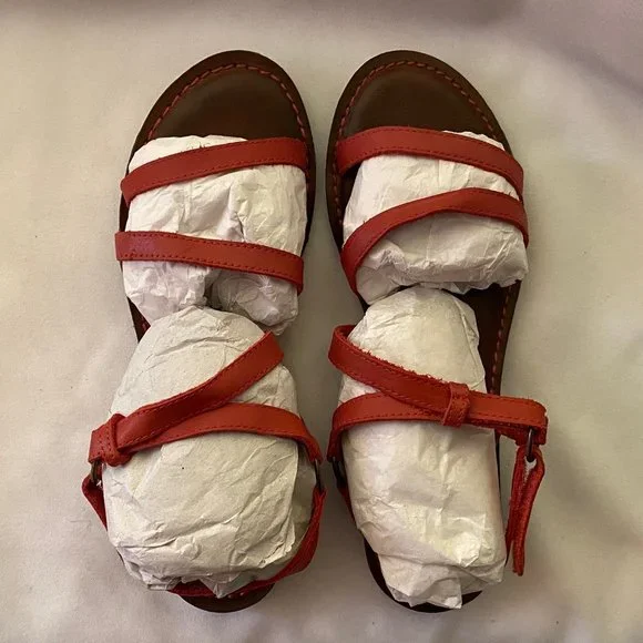 Leather Strap Flat Sandals in Coral - Size 10 - Picture 2 of 5